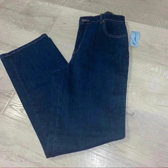 Kim Rogers Denim - NWT-KIM ROGERS EASY FIT JEANS